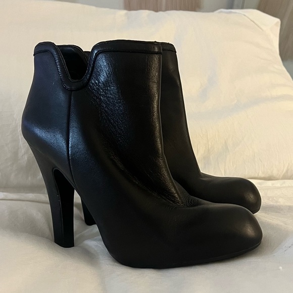 Ankle Booties Size 7.5 - Picture 3 of 5